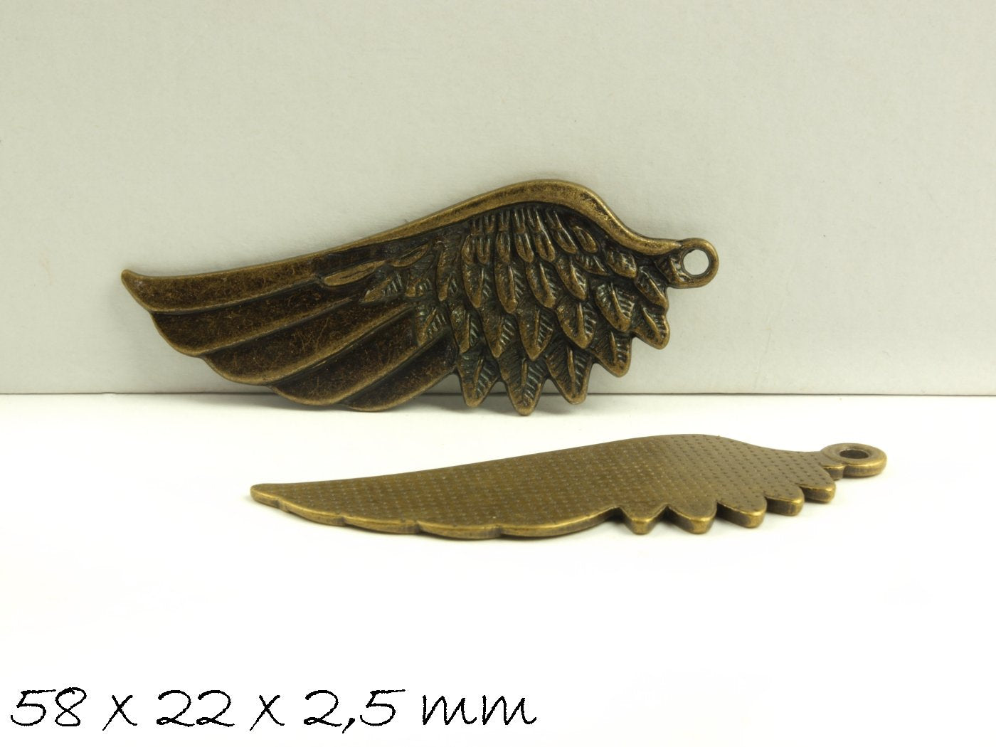 4 Stück Anhänger Flügel Engel bronze vintage