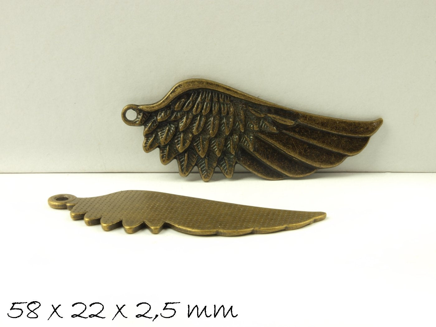 4 Stück Anhänger Flügel Engel bronze vintage