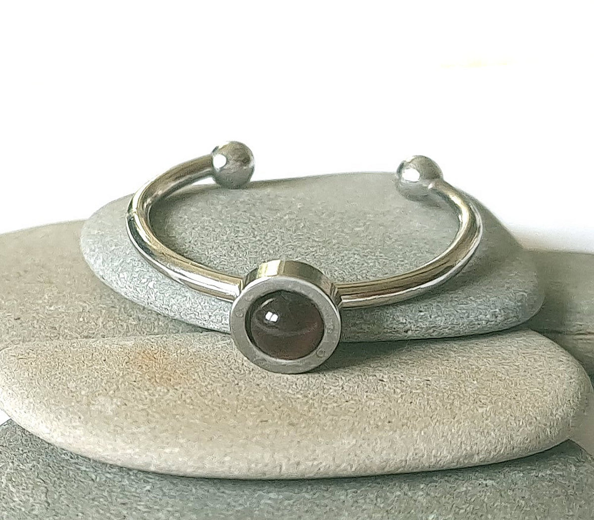 Edelstahl-Ring Rotes Tigerauge 4mm – Verstellbar (Gr. 17,5)