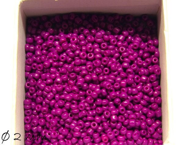 0,05EUR/g - 50 g opake Rocailles lila 2 mm #15 Perlen