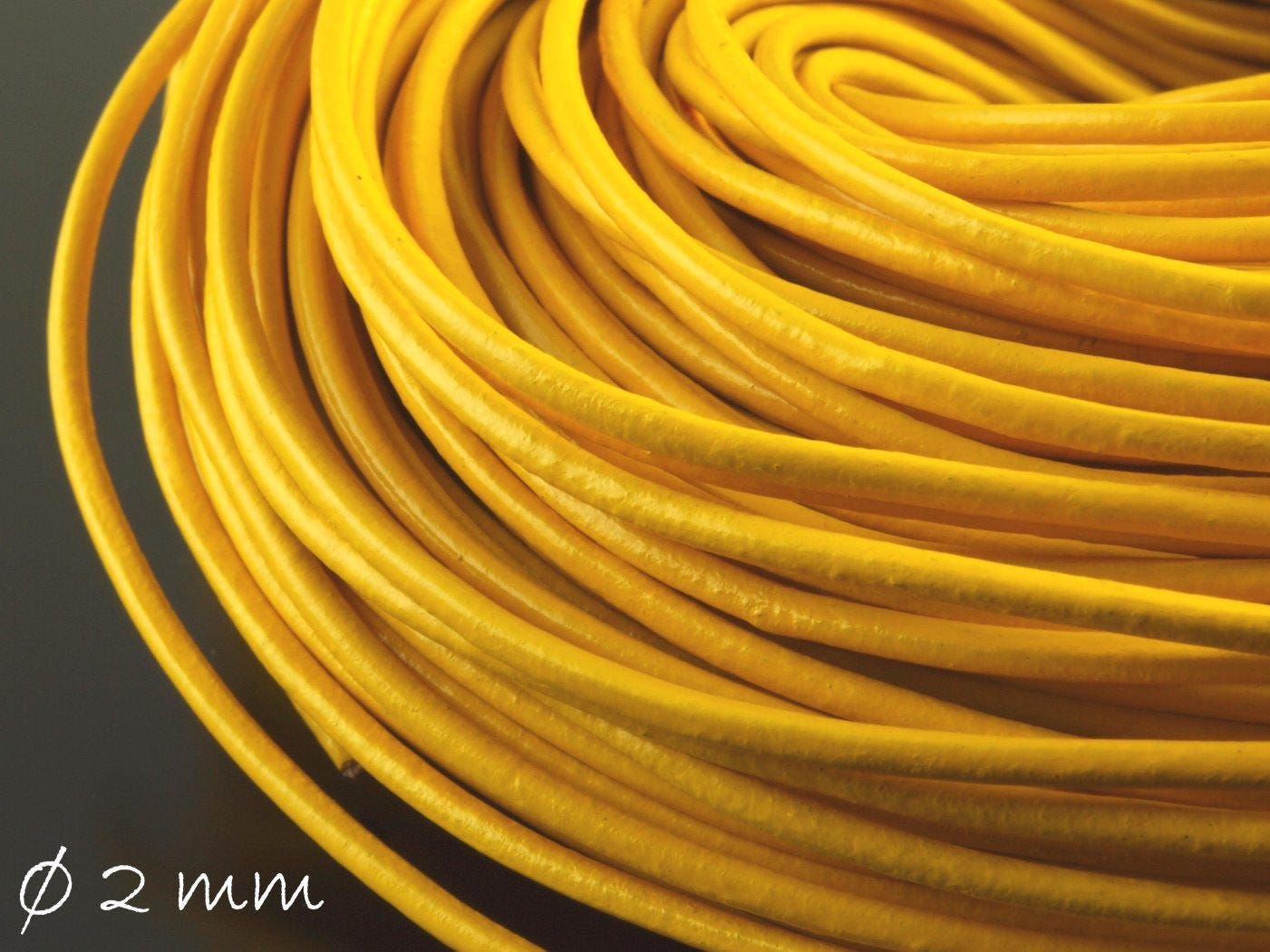 0,70EUR/m - 5 m Lederband, gelb, Ø 2 mm