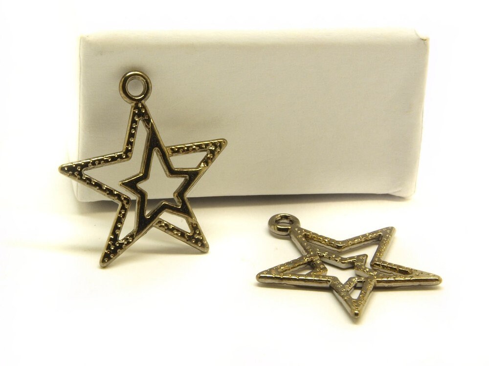 4 Stück Anhänger Stern Schwarz 23 x 20 mm
