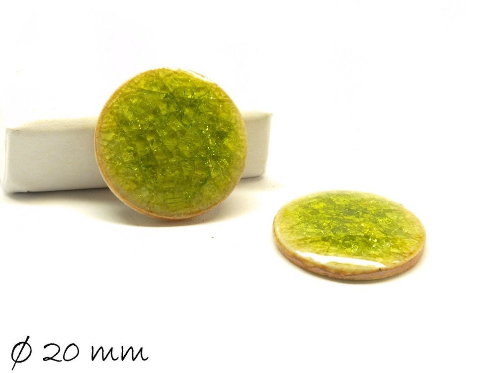 2 Stück gecrackelte Porzellan Cabochons Ø 20 mm grün