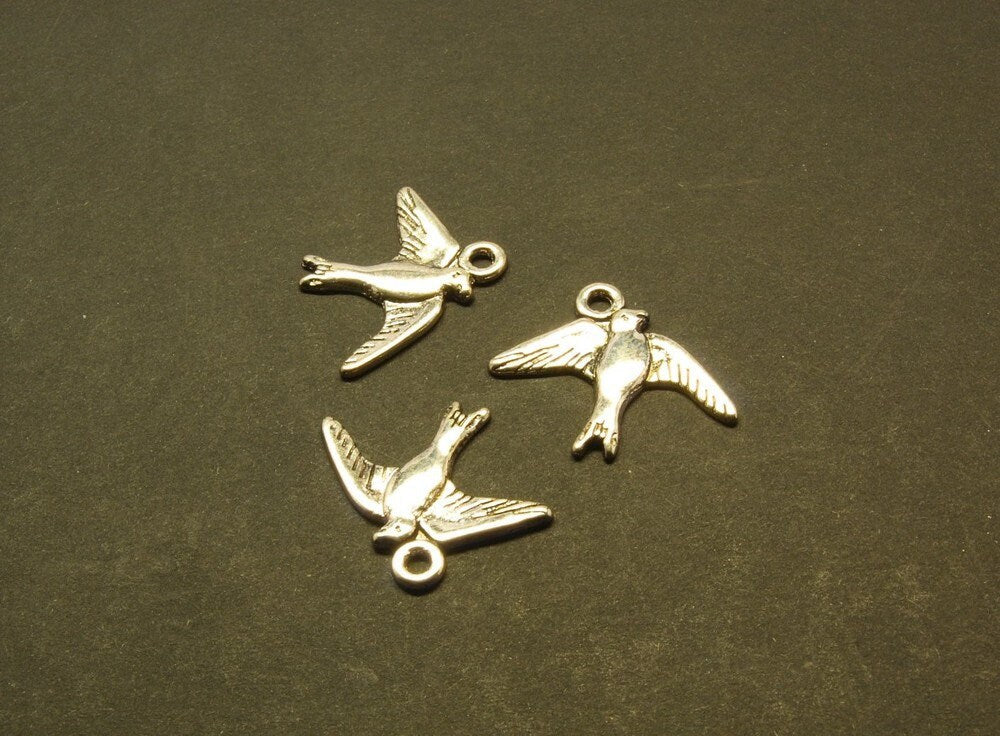 6 Stück Anhänger Schwalbe silber vintage 22 x 19 mm