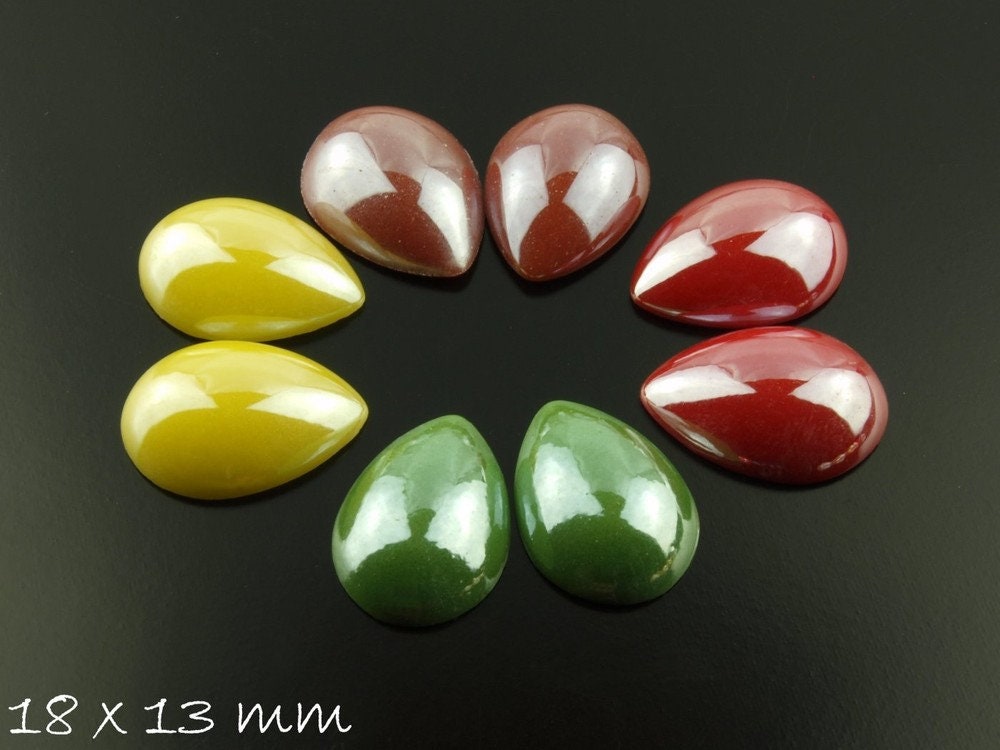 8 Stück tropfenförmige, opake Glas Cabochons 18 x 13 mm, 2