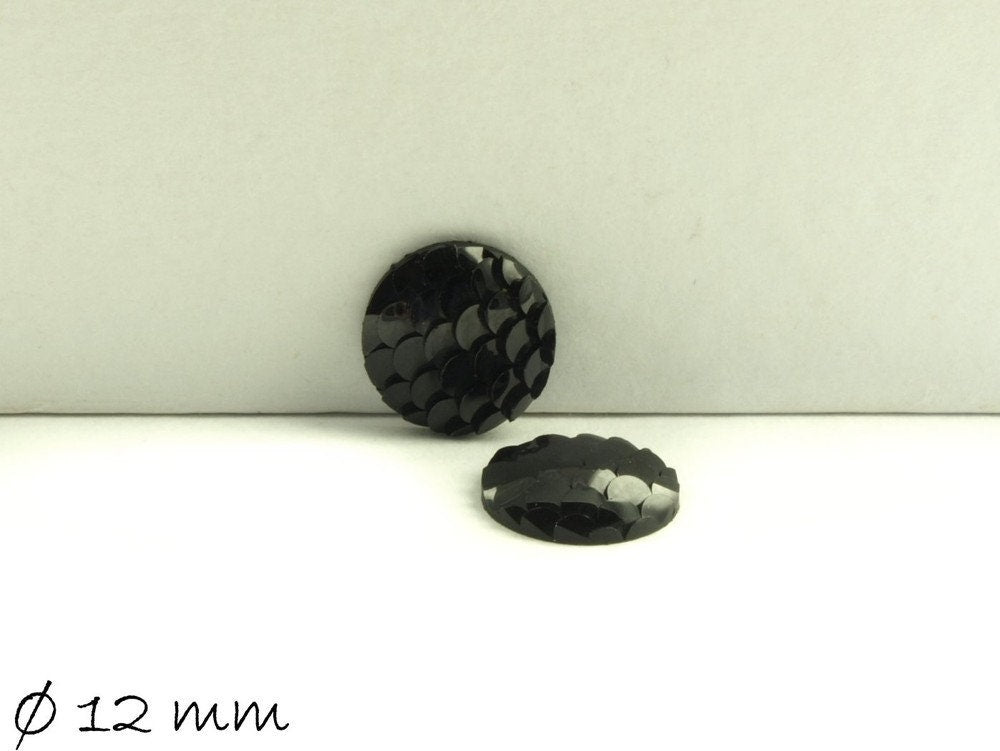 6 Stück runde Resin Cabochons Fischhaut 12 mm schwarz