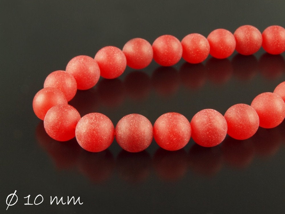 10 Stück gefrostete Malay Jadeperlen rot 10mm