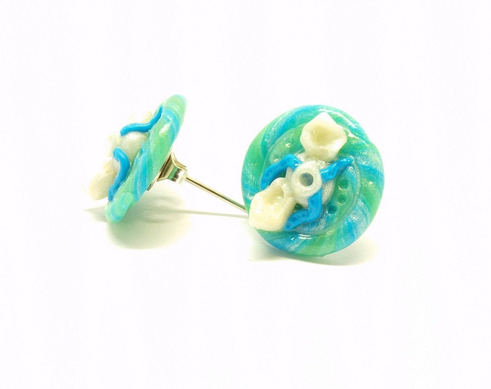 Ohrstecker Fimo Blume grün weiß Ohrring Blüte