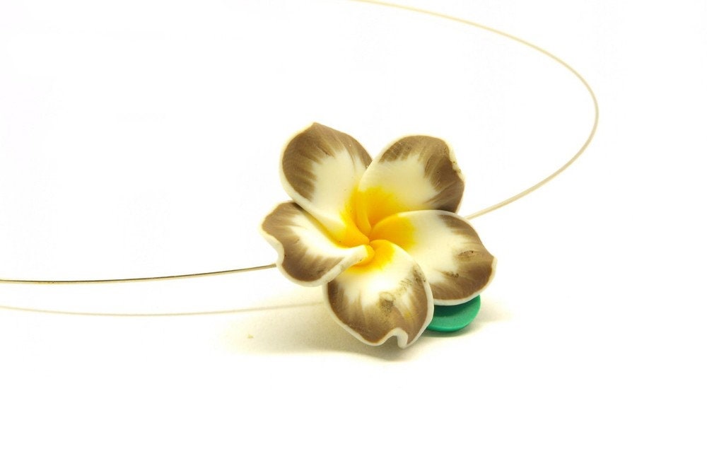 Kette Halsreif Frangipani Blüte Blume Fimo Clay