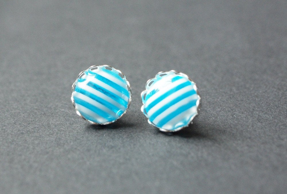 Ohrstecker Cabochon blau weiß gestreift retro