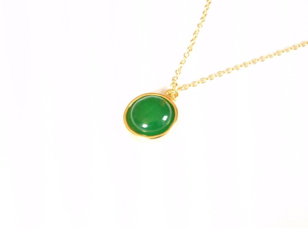 Kette grüne Jade Edelstein Cabochon Anhänger gold