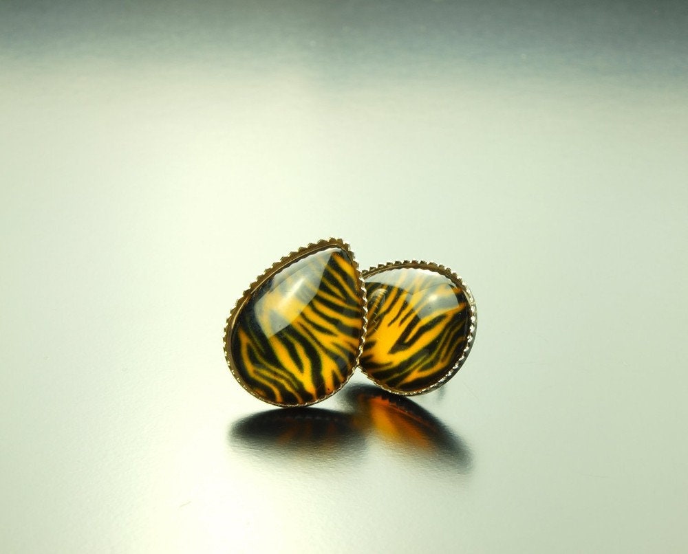 Ohrstecker Cabochon silber Tiger Muster Tropfen