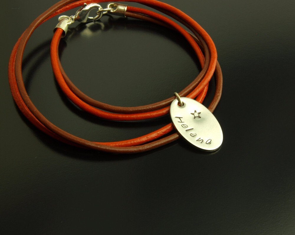 Leder Armband Buchstabe Gravur Stempeln braun Wickelarmband Armreif Name