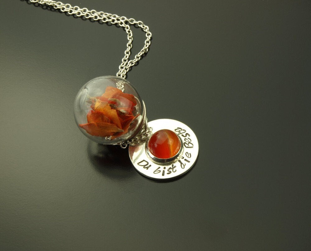 Kette Anhänger Buchstabe Gravur Blüten orange echt