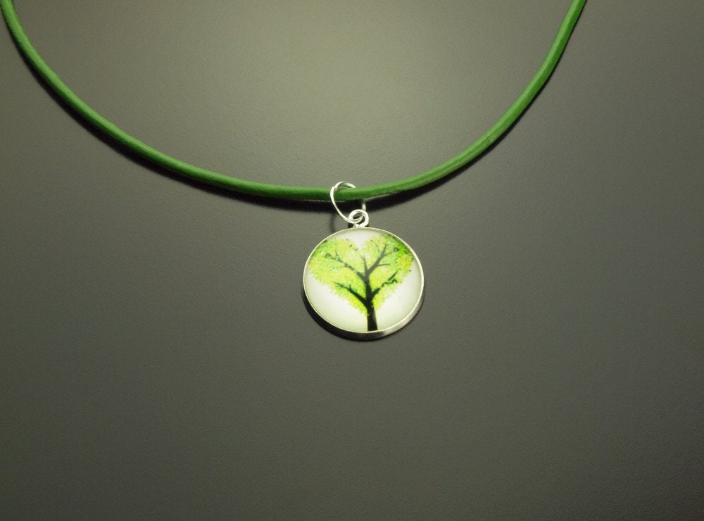 Kette Leder Cabochon Glas Baum grün Lebensbaum