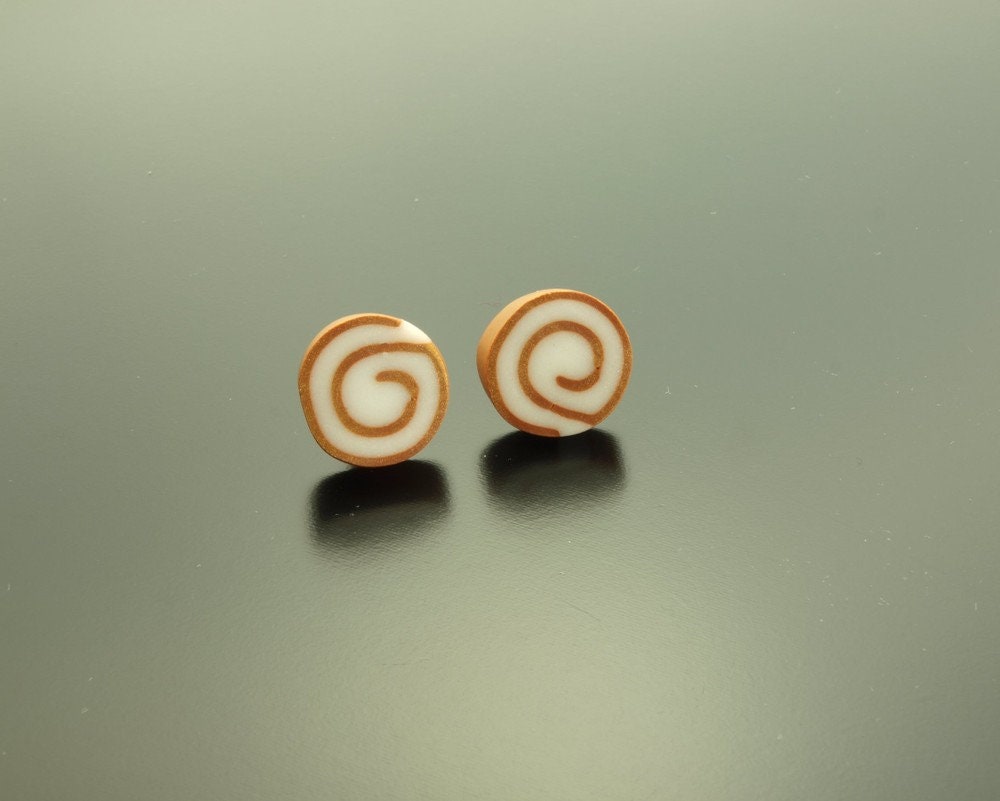 Ohrstecker Spirale gold weiß Polymer Clay Ohrringe