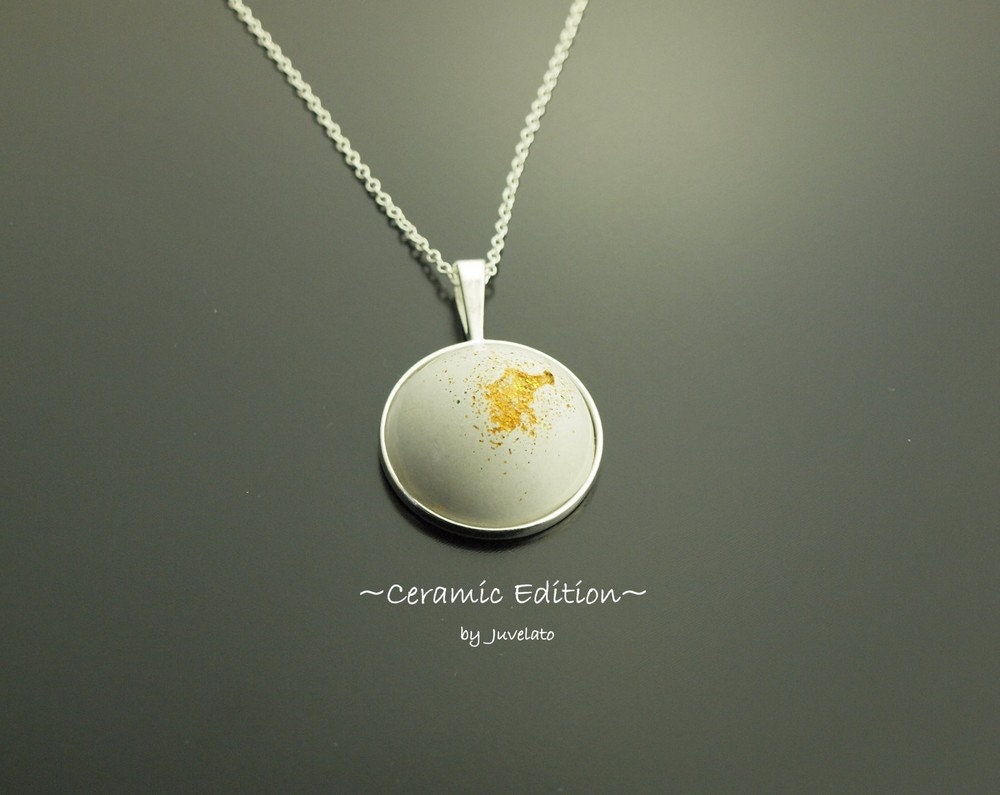 Beton Kette silbern Anhänger Cabochon golden