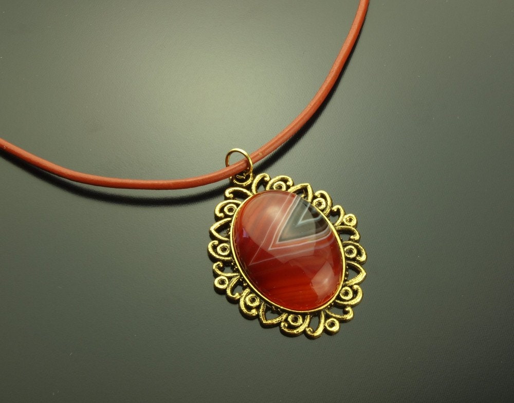 Kette roter Achat Edelstein Anhänger Lederkette