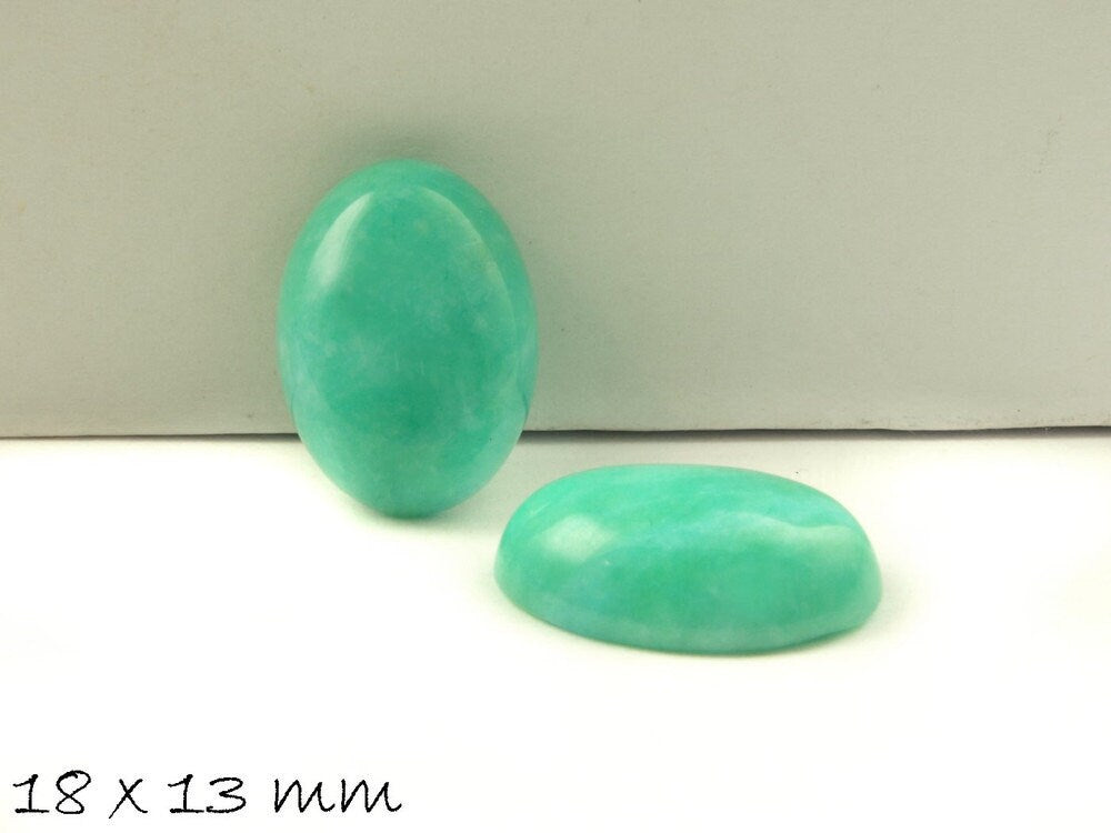 2 Stück Edelstein Cabochons, Jade (türkis), 18 x 13 mm