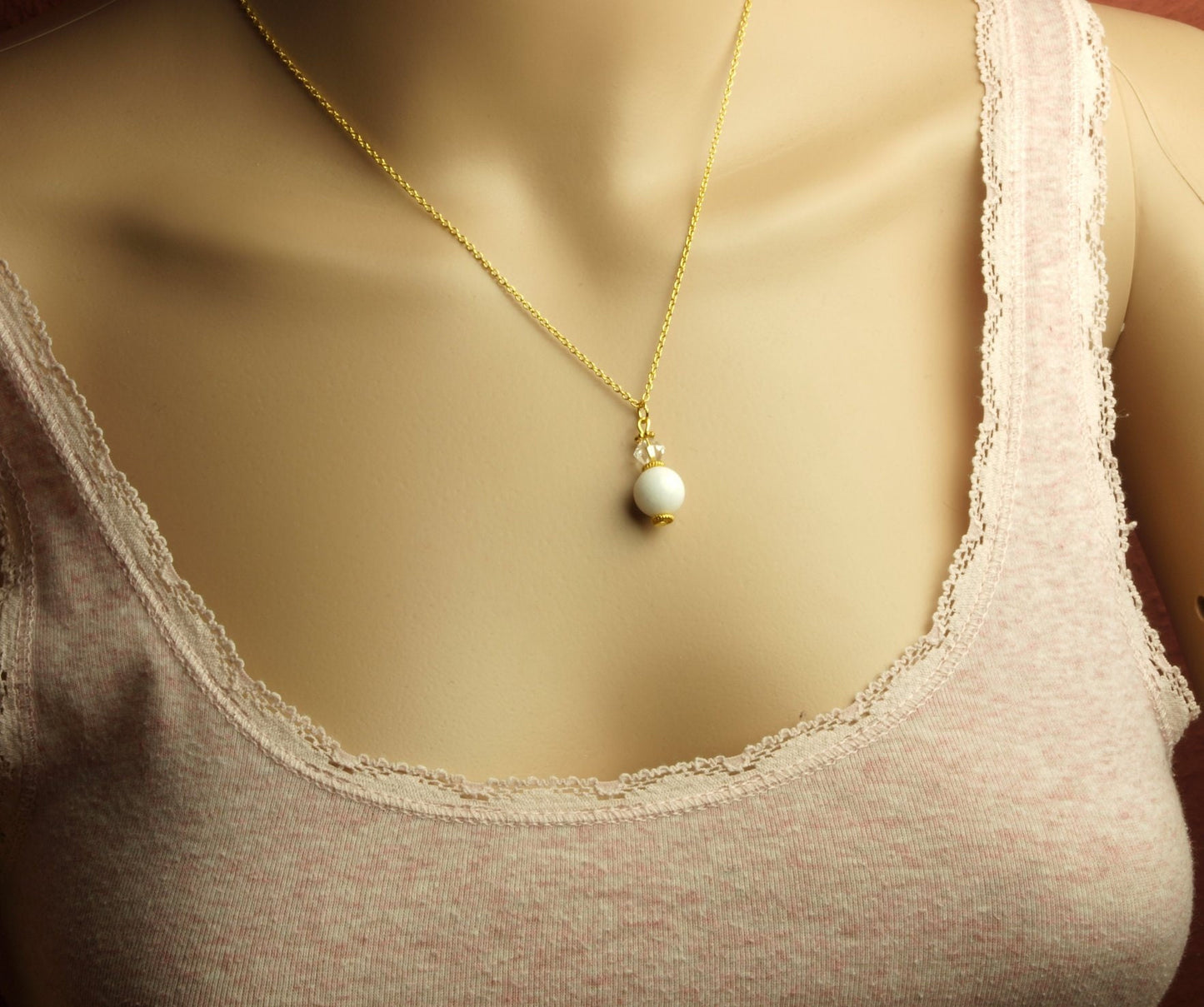 Kette Jade Edelstein Perle weiß golden