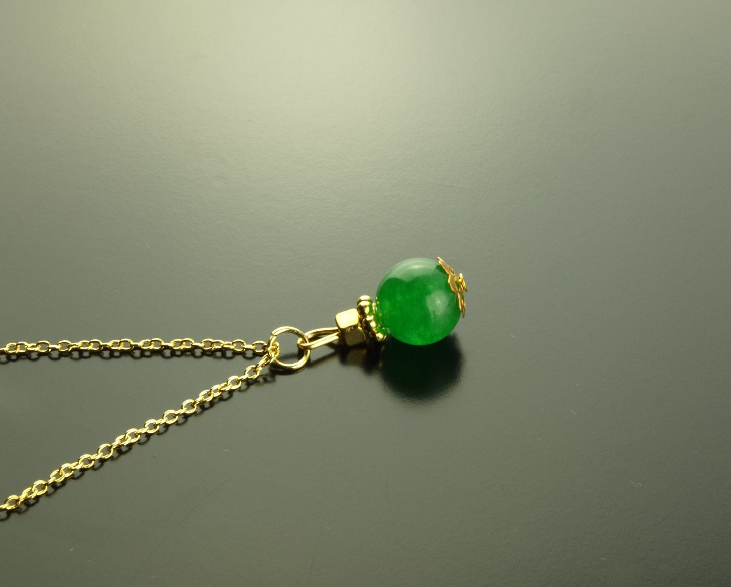 Kette Jade Edelstein Perle golden grün