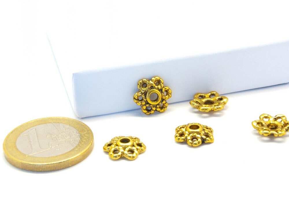 10 Stück Perlenkappe massiv keltisch gold vintage Ø 11 mm