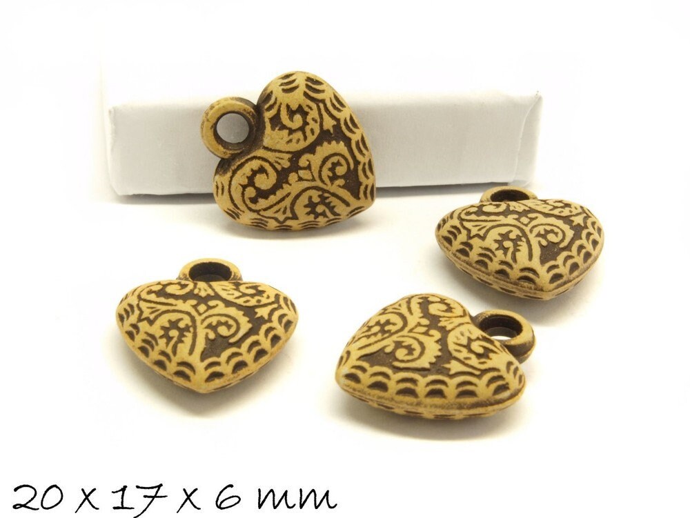 5 Stück Acryl Anänger Herz antik vintage 20 x 17 mm