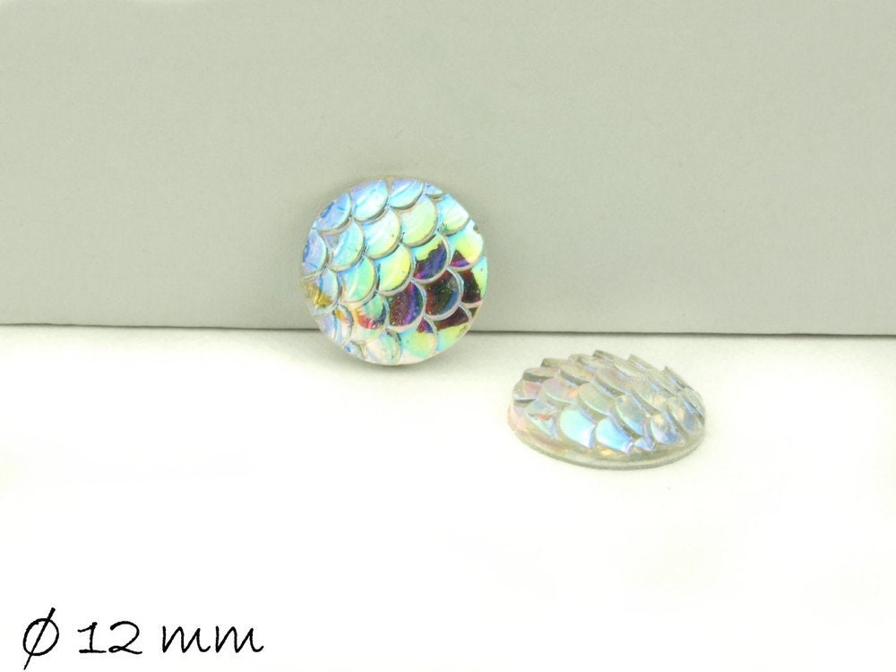 6 Stück runde Resin Cabochons Fischhaut 12 mm hellblau