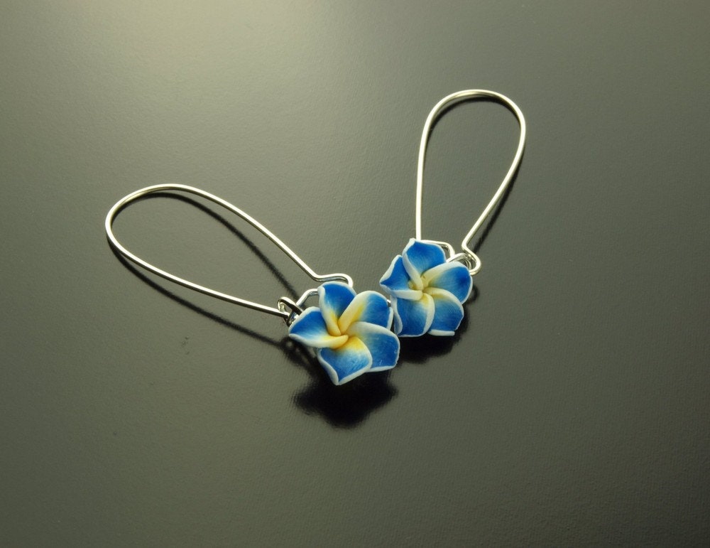 Ohrhänger Frangipani Blüte Blume Ohrringe blau