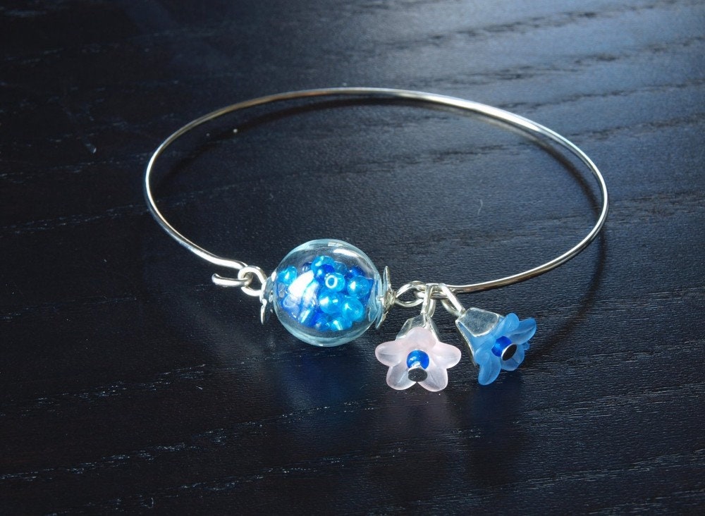 Armreifen Perle Glas hohl gefüllt Glasperlen blau