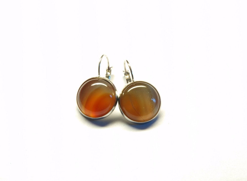 Ohrring roter Achat Edelstein Cabochon Brisur