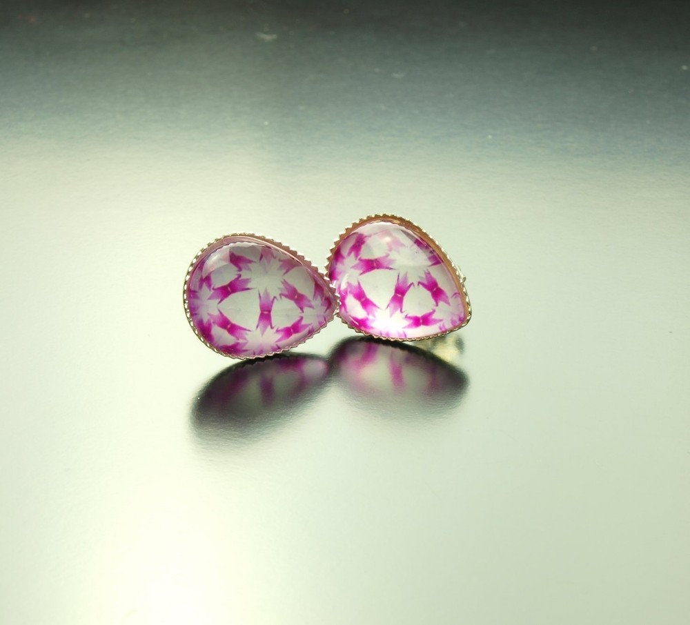 Ohrstecker Cabochon silber Retro Muster Tropfen