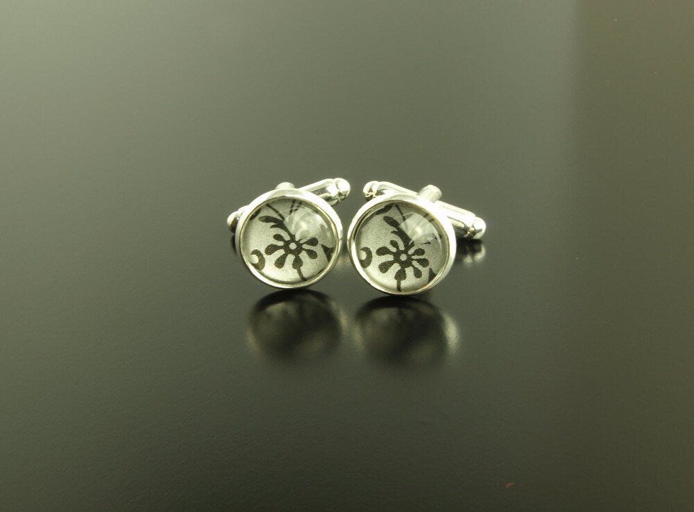 Manschettenknöpfe Cabochon Blüten grau schwarz