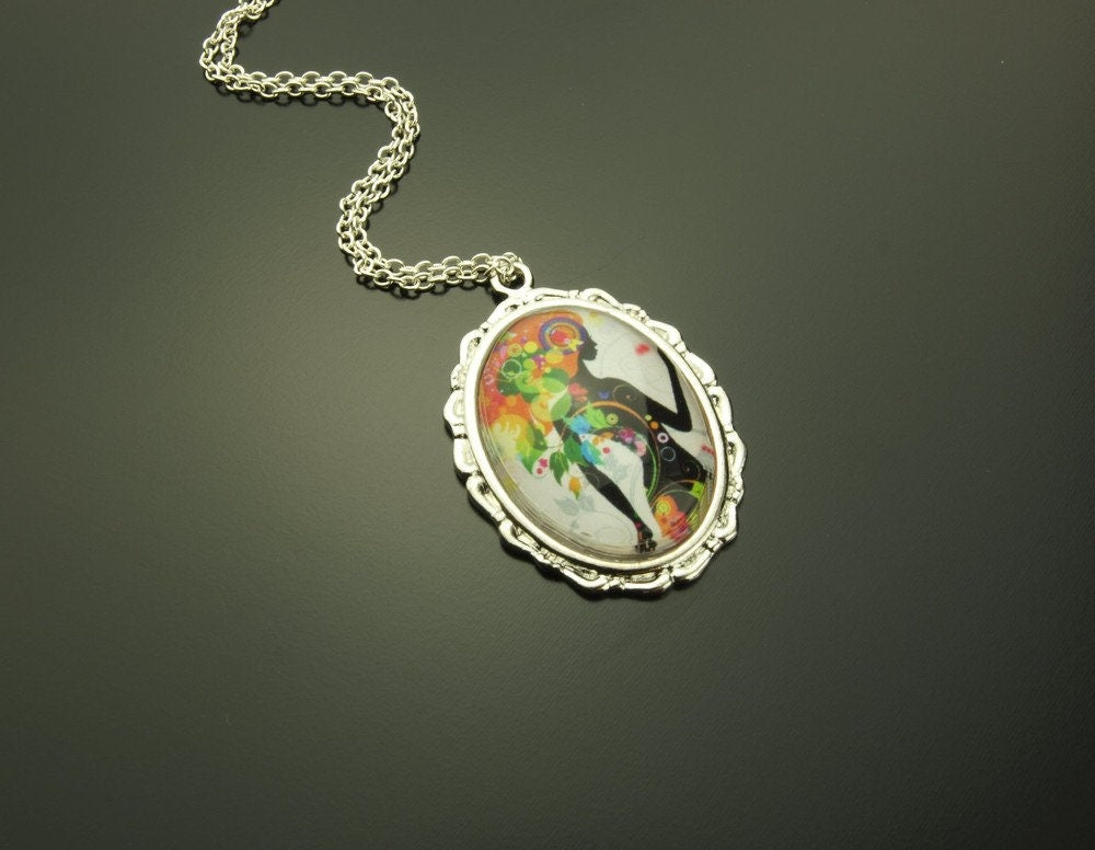 Kette silbern Cabochon Glas Frau bunt weiß