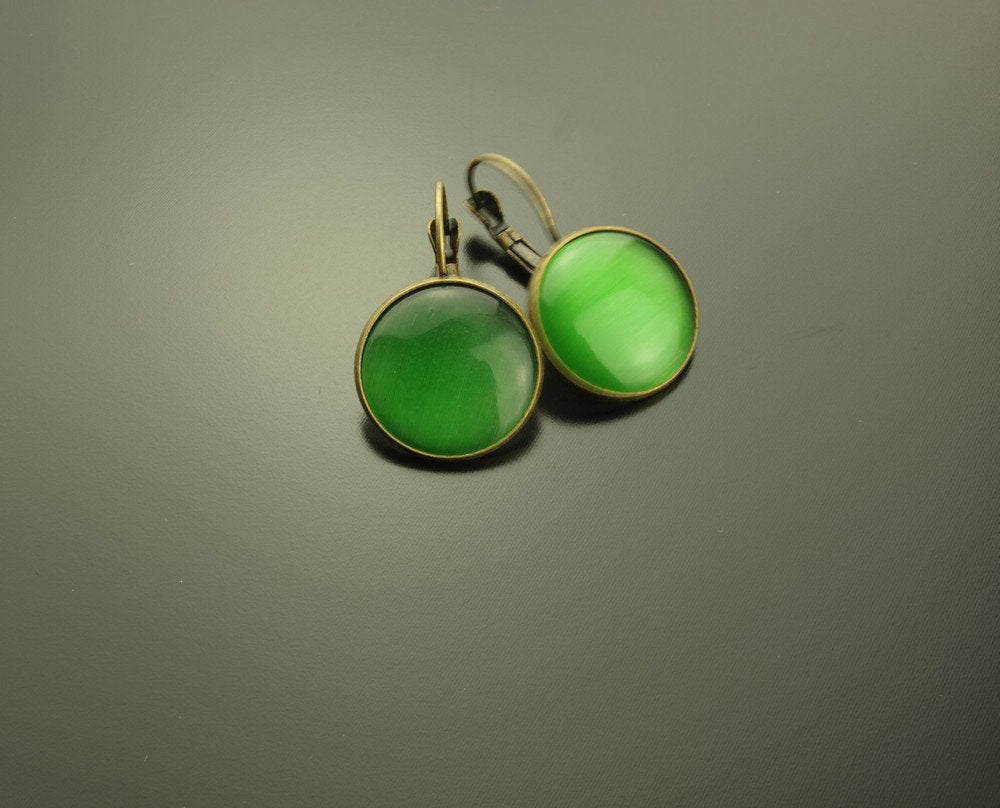 Ohrring Cateye Cabochon Glas Katzenauge grün