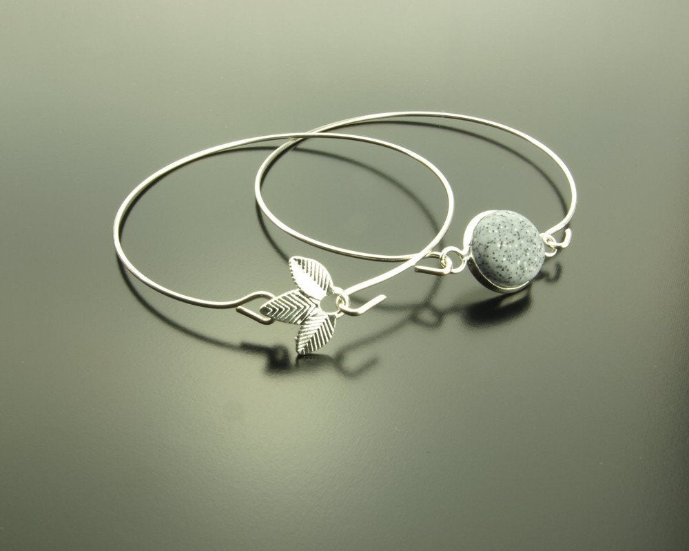 Set Armreif Cabochon Stein grau silber Blatt Blüte