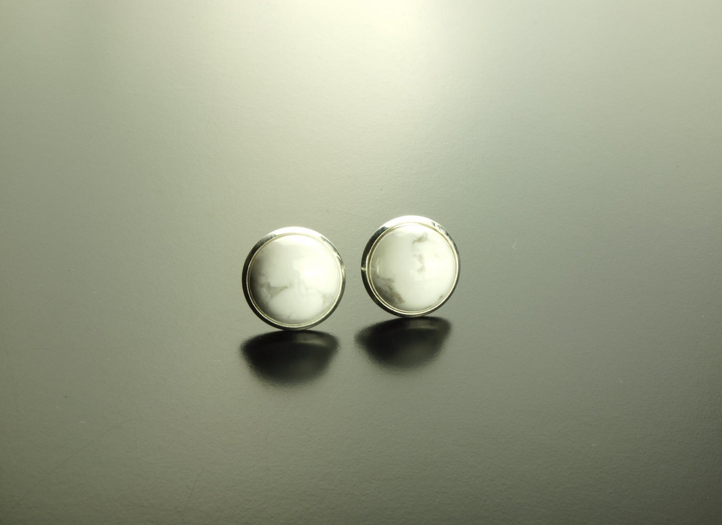 Ohrstecker weißer Howlith Edelstein Cabochon Ohrringe Stecker silbern