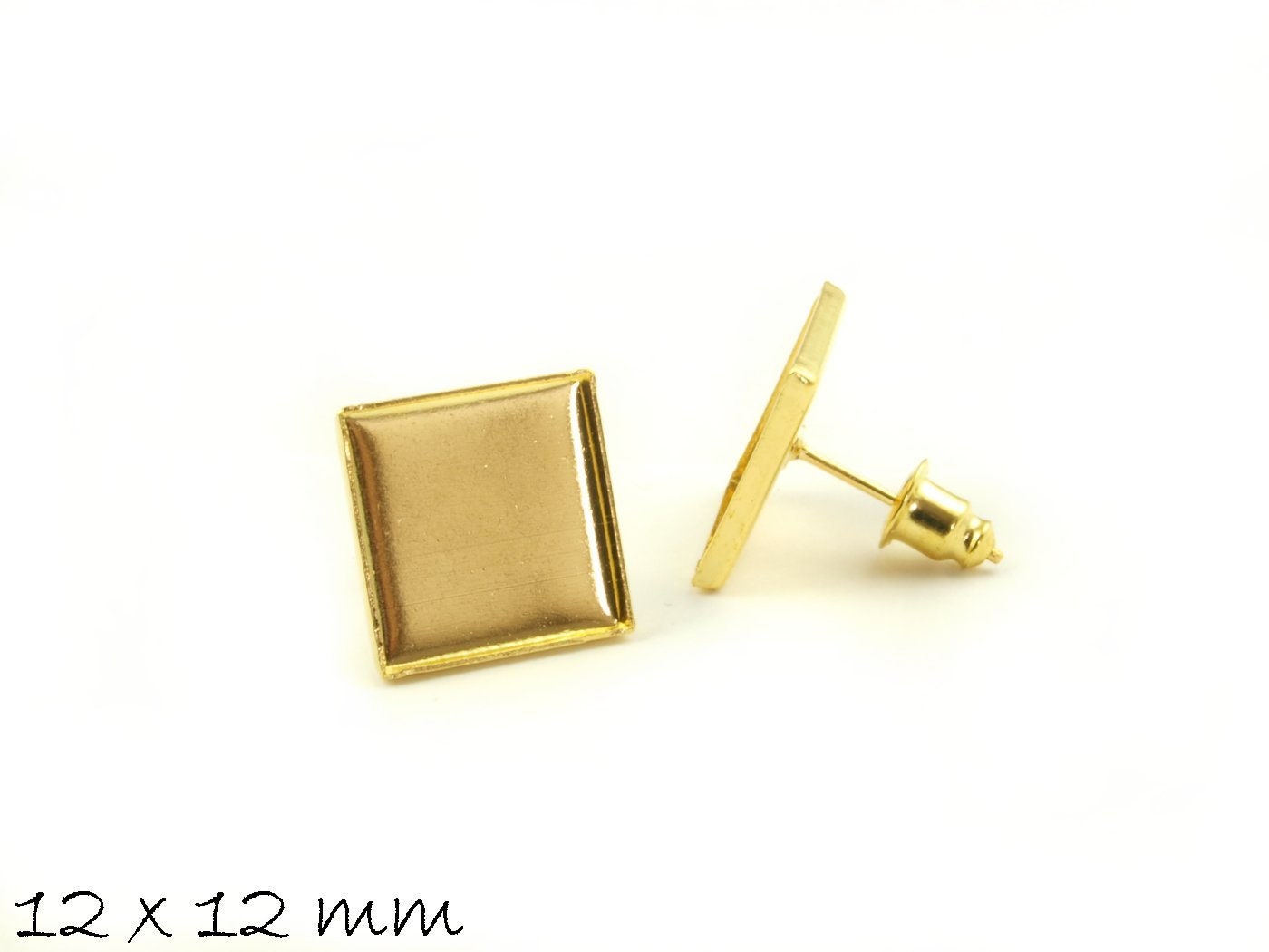 4 Stück Ohrstecker Rohlinge mit Fassung, quadratisch gold 12 x 12 mm, inklusive Stopper