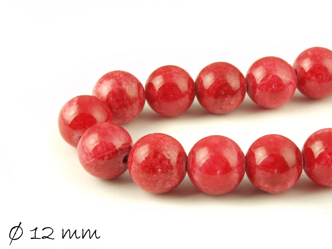 10 Stück natürliche Jadeperlen rot Ø 12 mm