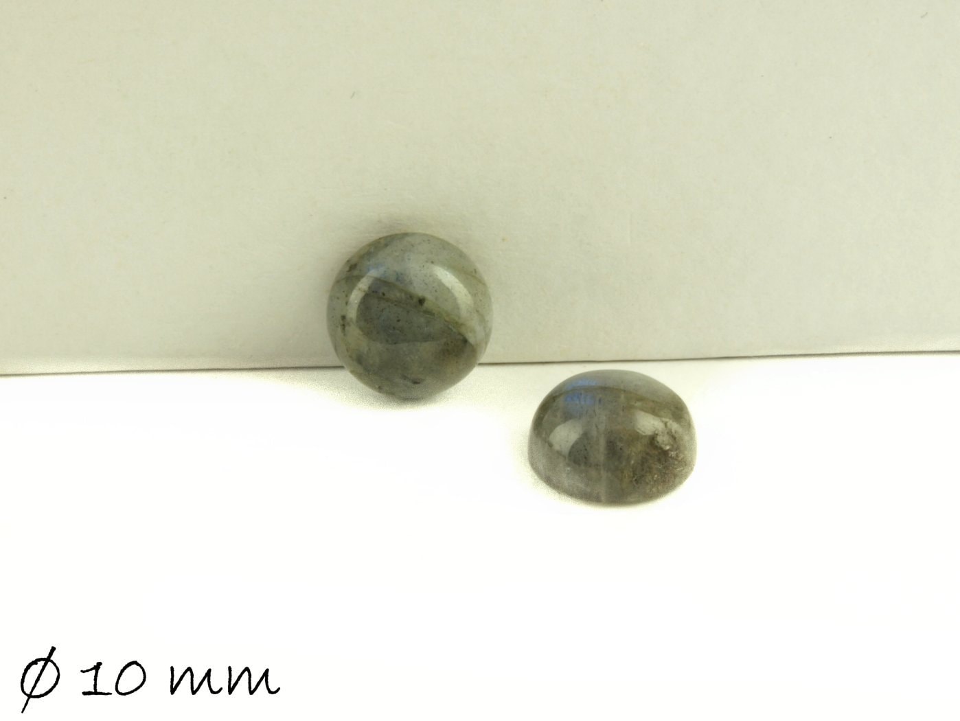 2 Stück Edelstein Cabochons, Labradorit, Ø 10 mm