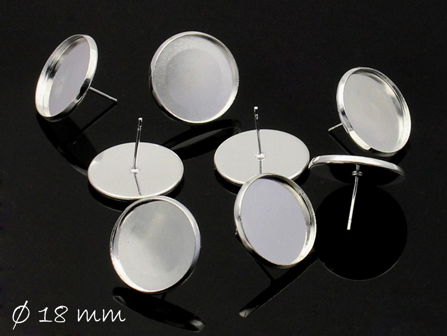 4 Stück Ohrstecker Rohlinge mit Fassung, silbern für 18 mm