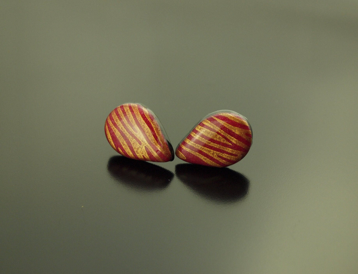 Ohrstecker Tropfen Muster Streifen Tiger Print rot gold Polymer Clay Fimo Ohrringe Stecker