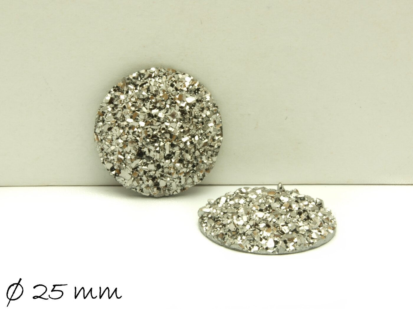 2 Stück Resin Cabochons, rund, Druzy-Imitat 25 mm, silber