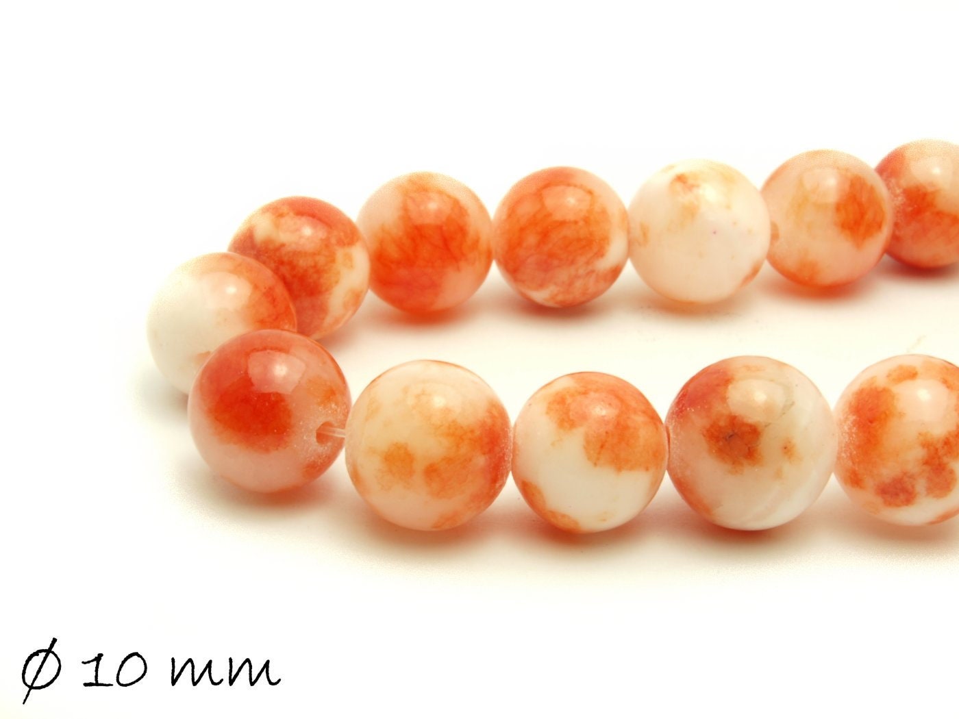 10 Stück Edelstein Jadeperlen, orange weiß, Ø 10 mm