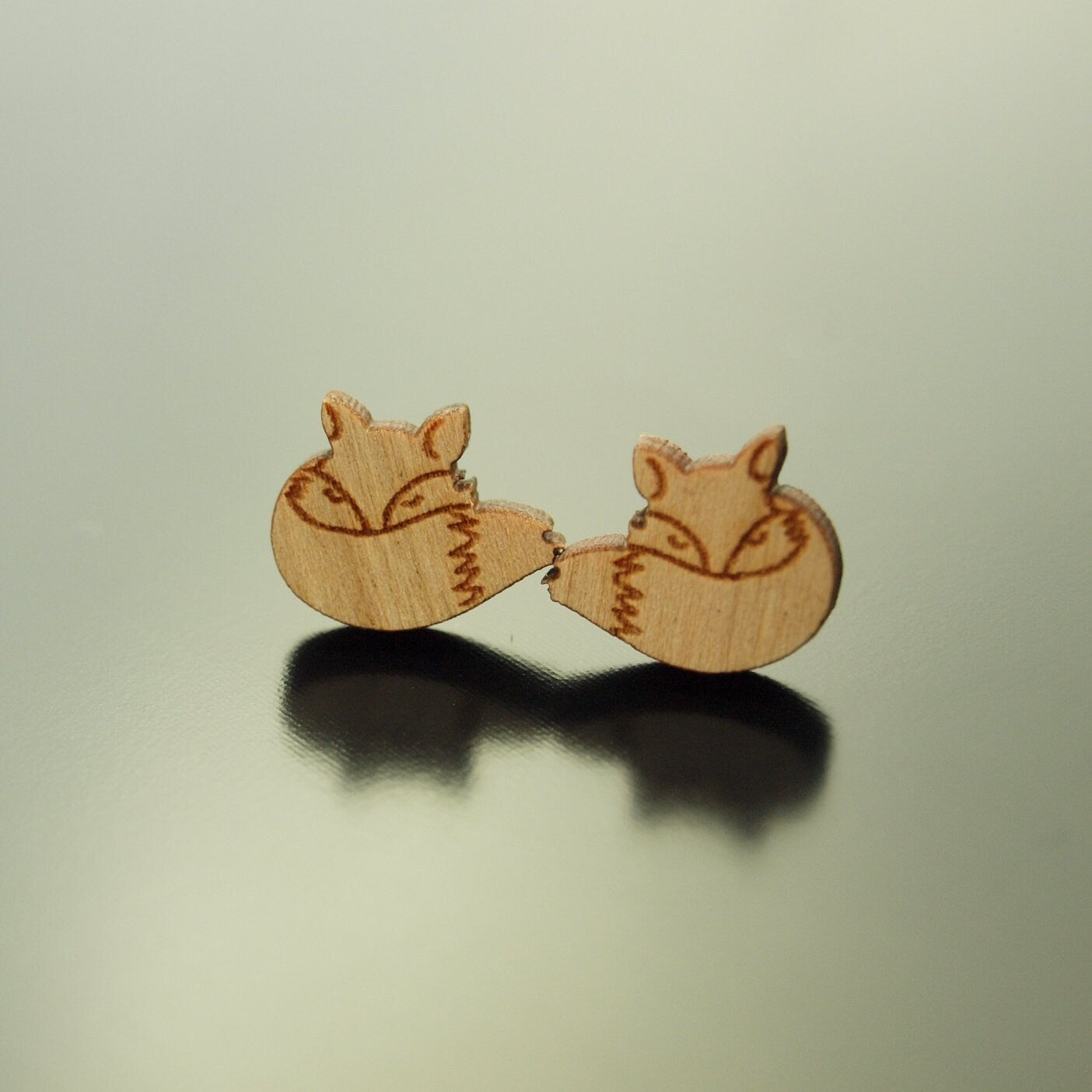 Ohrstecker schlafender Fuchs Holz Ohrringe Stecker