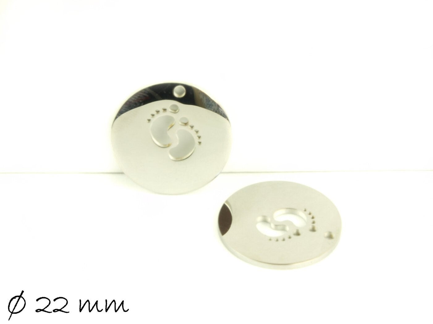 2 Stück Anhänger Edelstahl Stempel Plättchen silber mit Fußabdrücken, Ø 22 mm