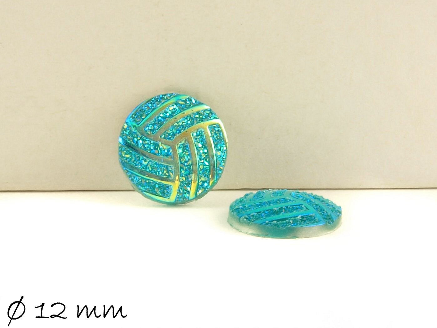 6 Stück runde Resin Cabochons Ø 12 mm hellblau mit Glitzer