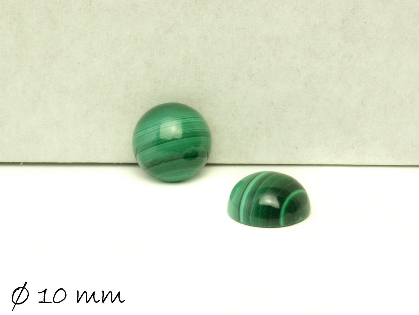 2 Stück Edelstein Cabochons, natürlicher Malachit, Ø 10 mm