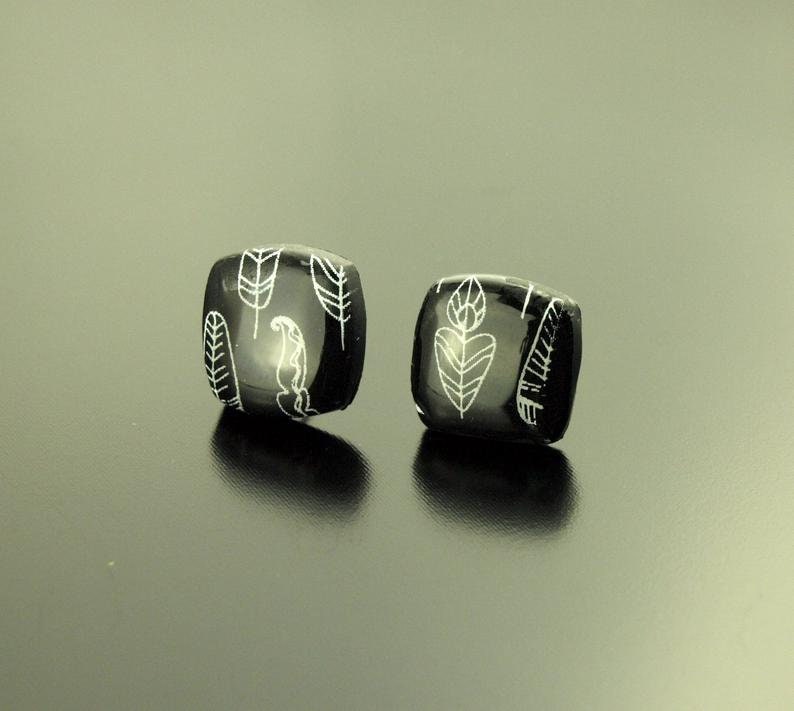 Ohrstecker nach Wahl mit Muster Federn Zweige Blätter schwarz weiß Polymer Clay Fimo Ohrringe Stecker Tropfen Viereck Dreieck Diamant
