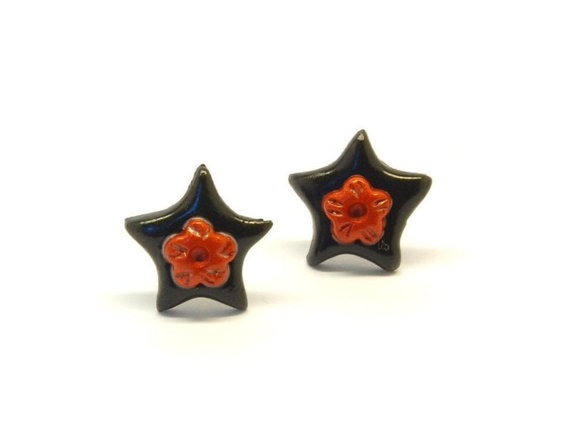 Ohrstecker nach Wahl aus Polmer Clay Fimo Sterne schwarz weiß braun rot blau gelb Stars Ohrringe Juvelato Stecker
